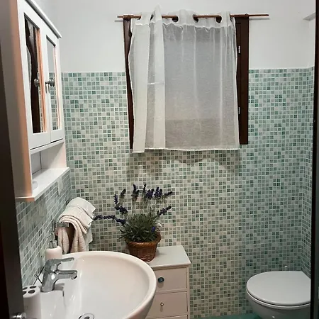 Апартаменты And Life