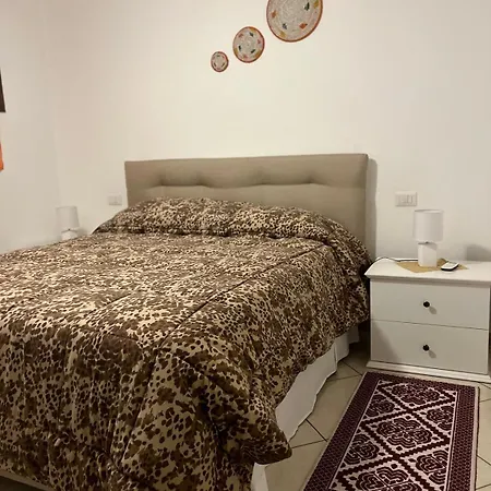 And Life Apartment *